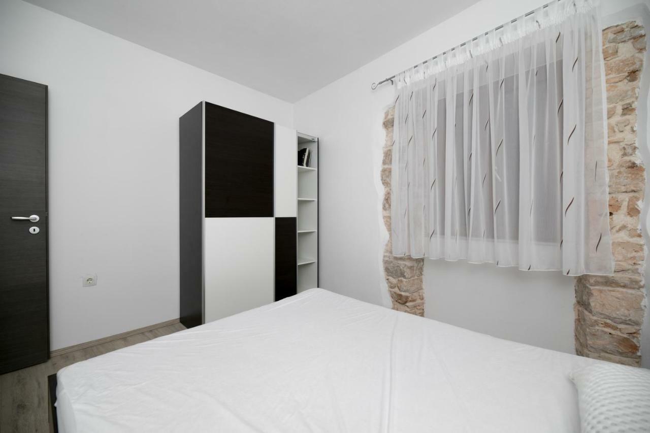 Apartment Elena 발 외부 사진