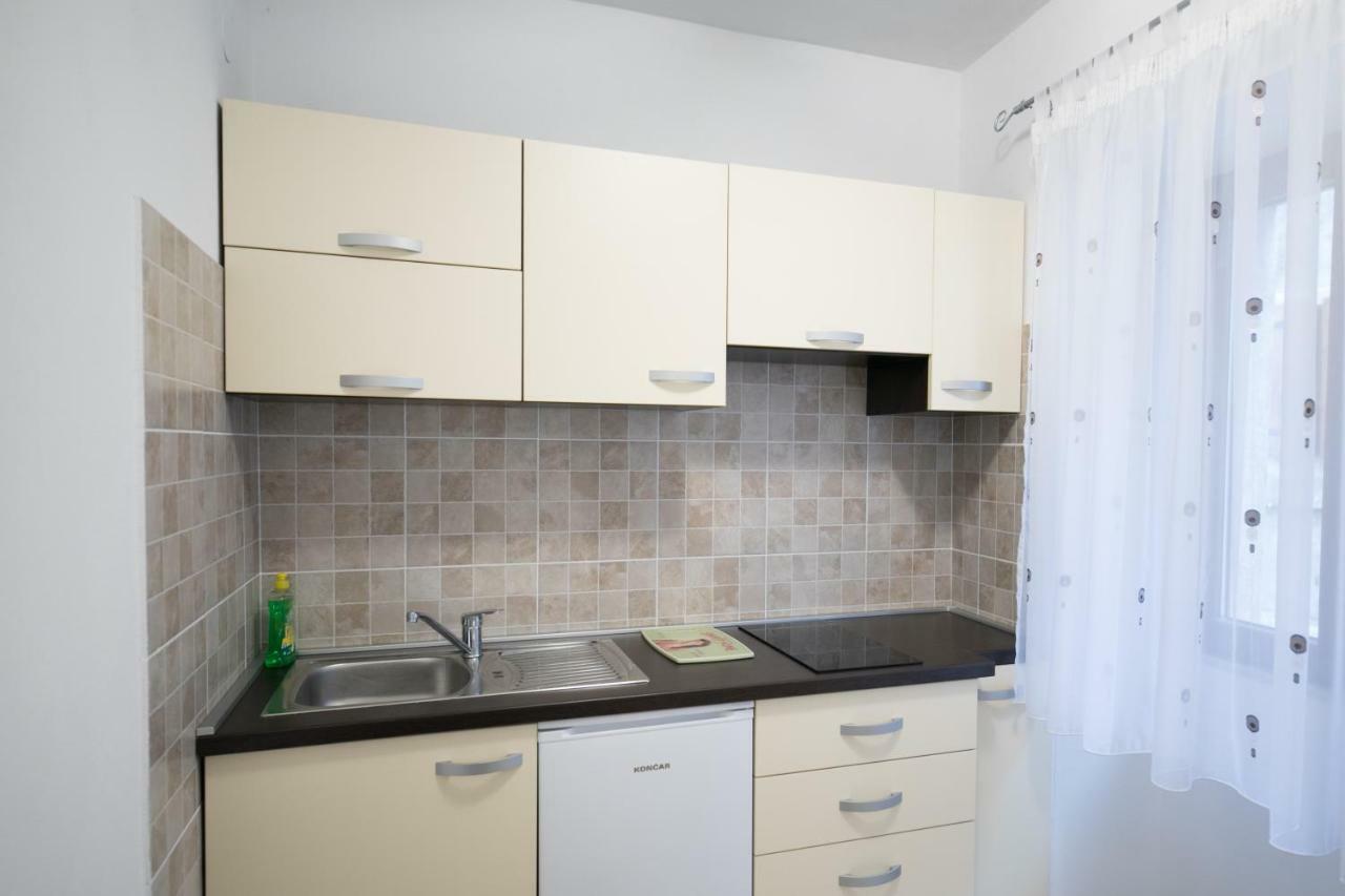Apartment Elena 발 외부 사진