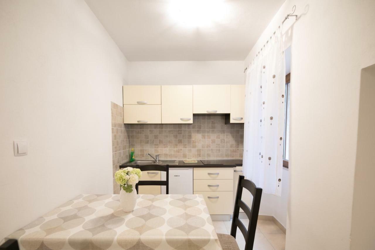 Apartment Elena 발 외부 사진